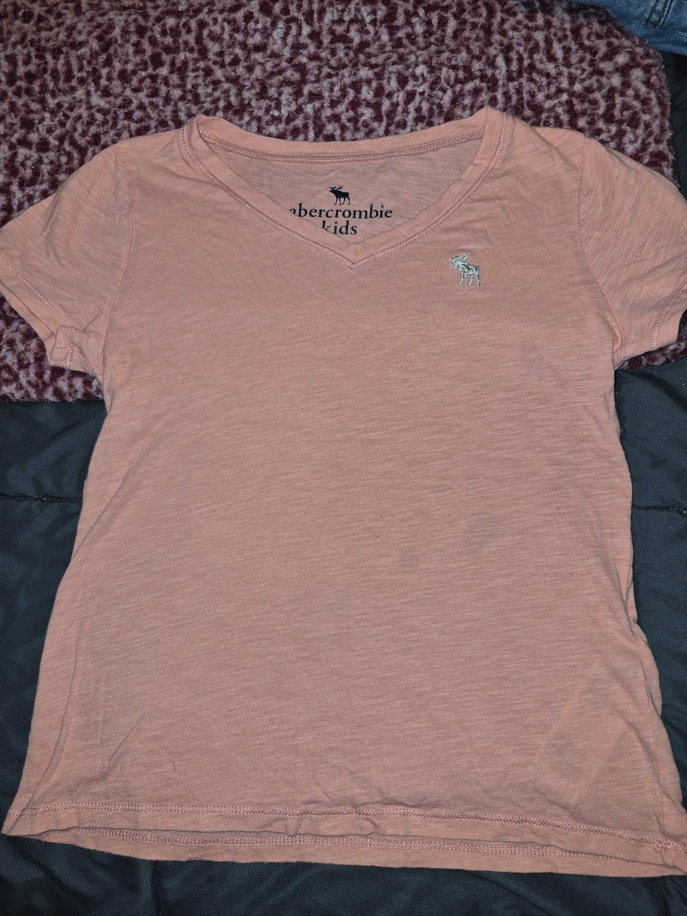 abercrombie kids coral V-neck short sleeve tee